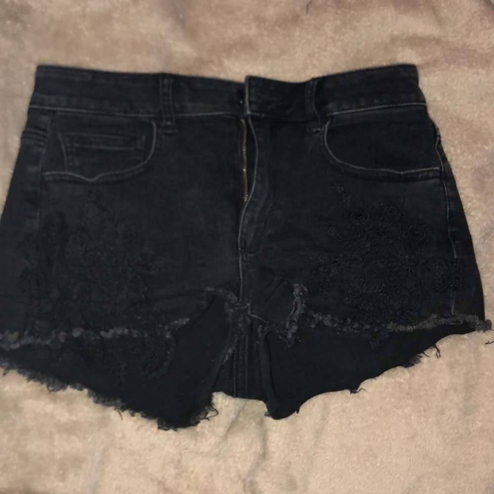 Black American Eagle shorts with pattern